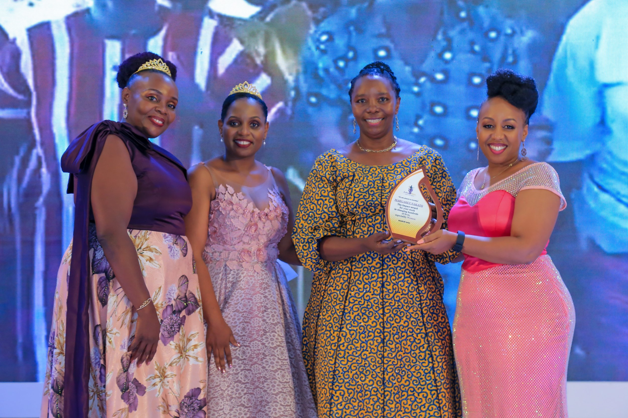 KWDT Coordinator receives Award from Evolving Women